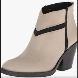 Naya Atom Anthropologie two tone leather booties. Size 7.5